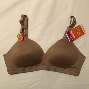 Warner’s wireless bra, size 36C, NWT